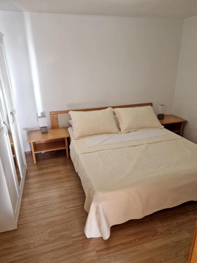 Apartment Misic Rtina Ngoại thất bức ảnh